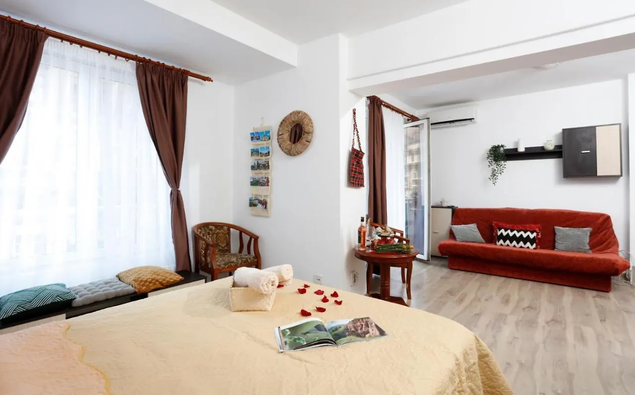Traditional Romanian Apartments Bukarest