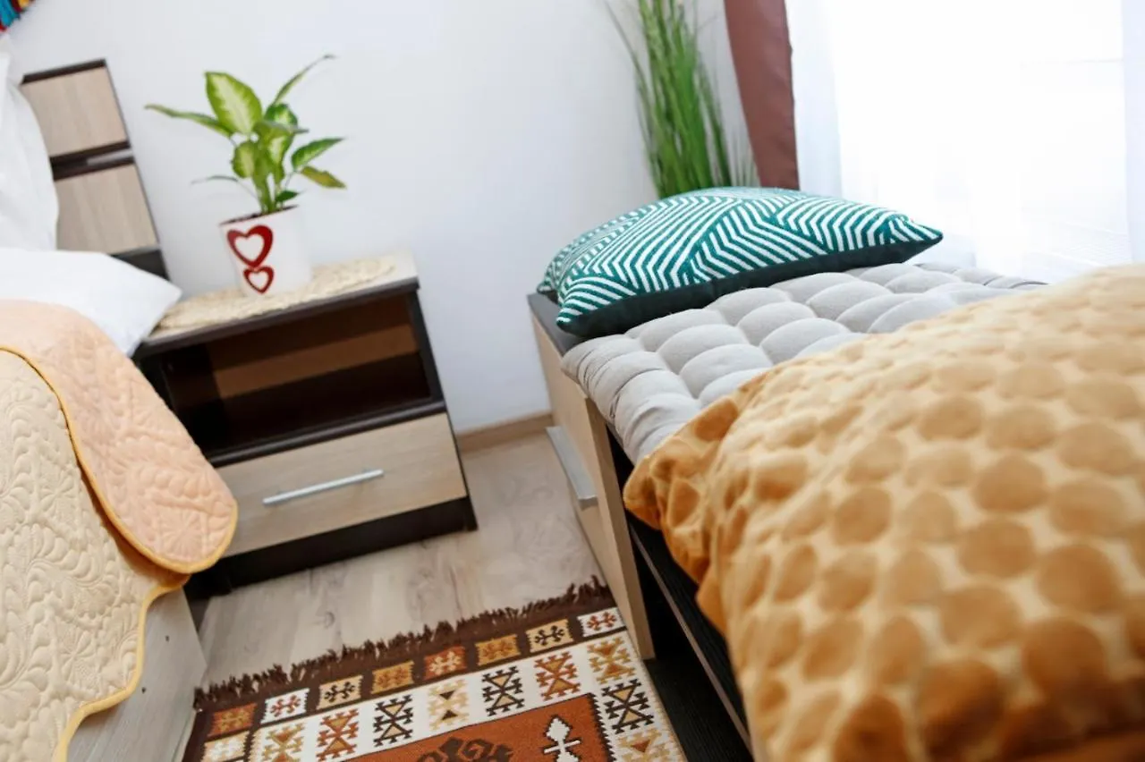 Traditional Romanian Apartments Bukarest